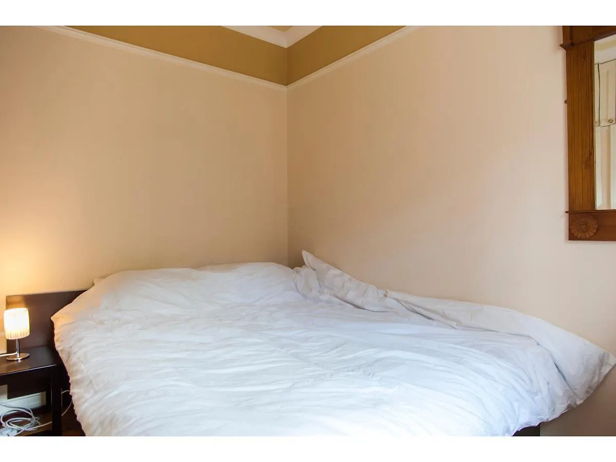 Apartment Historic Dean Village Treasure, Sleeps 4 Edinburgh